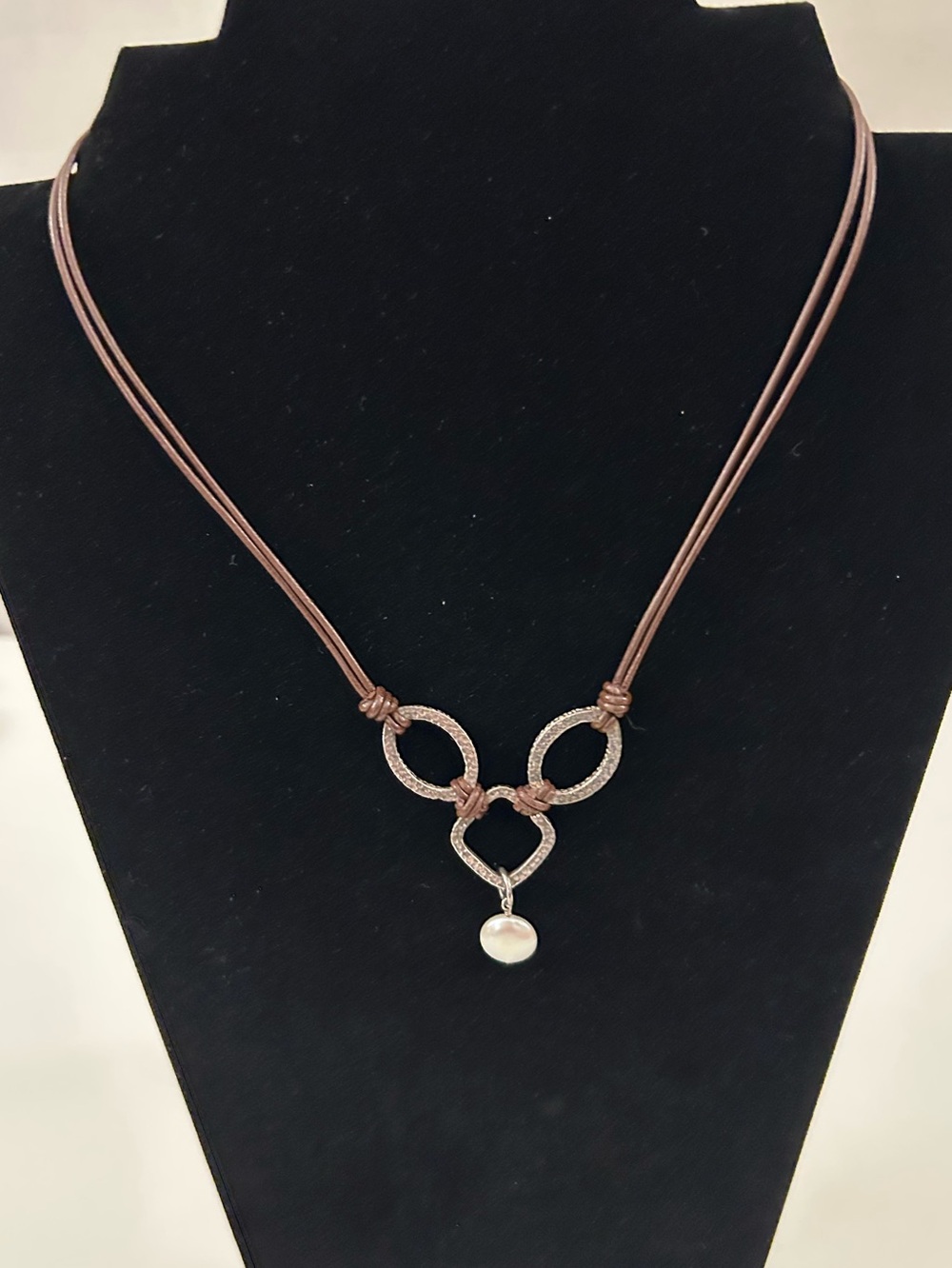 Silpada Y2K era Brown Leather Cord Necklace with Pearl Drop - Women Jewelry